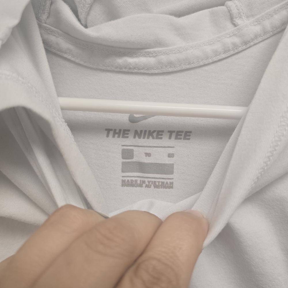 Nike Men's Light Gray Tee